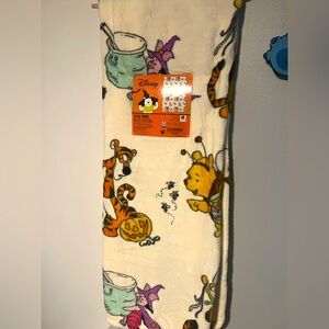 Disney Halloween Winnie the Pooh throw Blanket